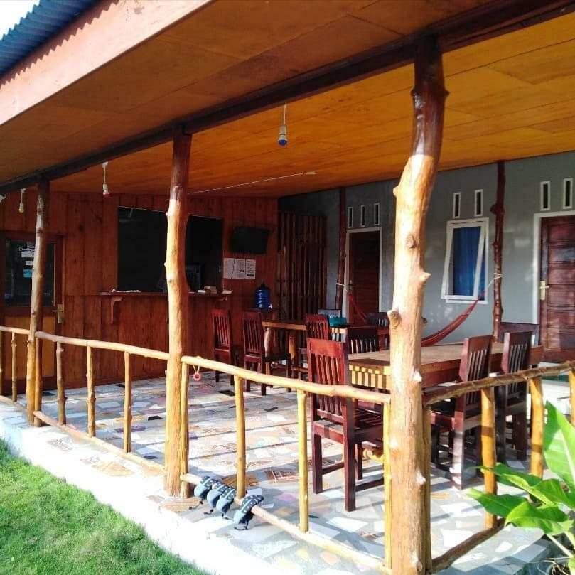 Arthur Homestay Telescope Mentawai Tua Pejat Exterior photo