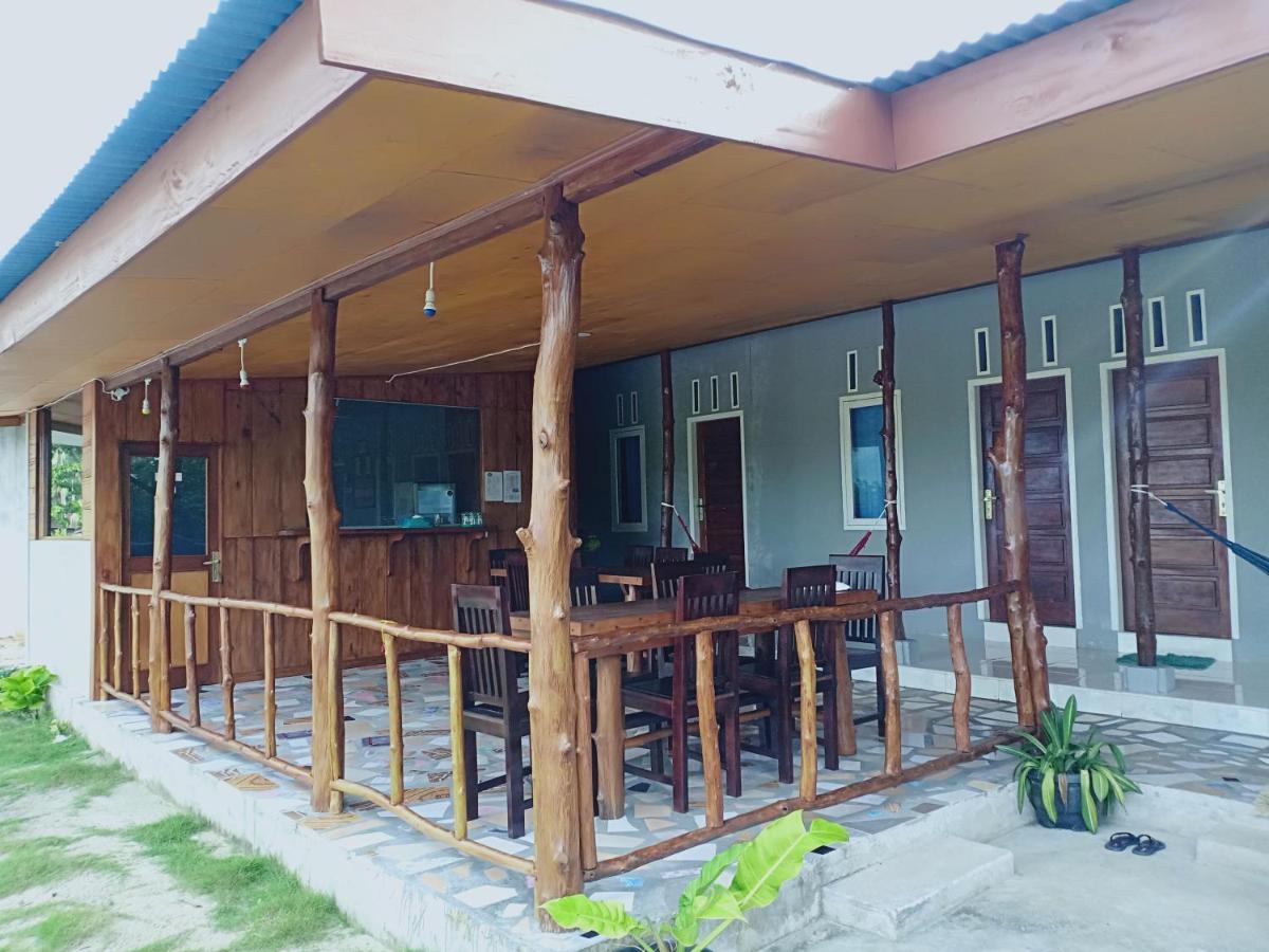 Arthur Homestay Telescope Mentawai Tua Pejat Exterior photo