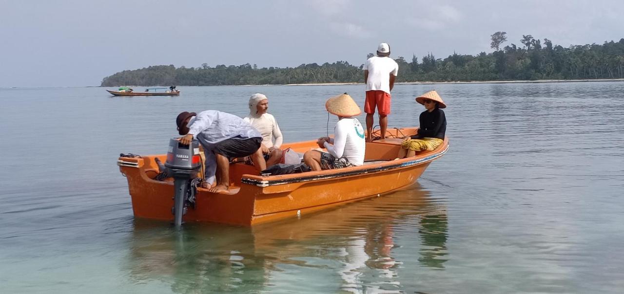 Arthur Homestay Telescope Mentawai Tua Pejat Exterior photo