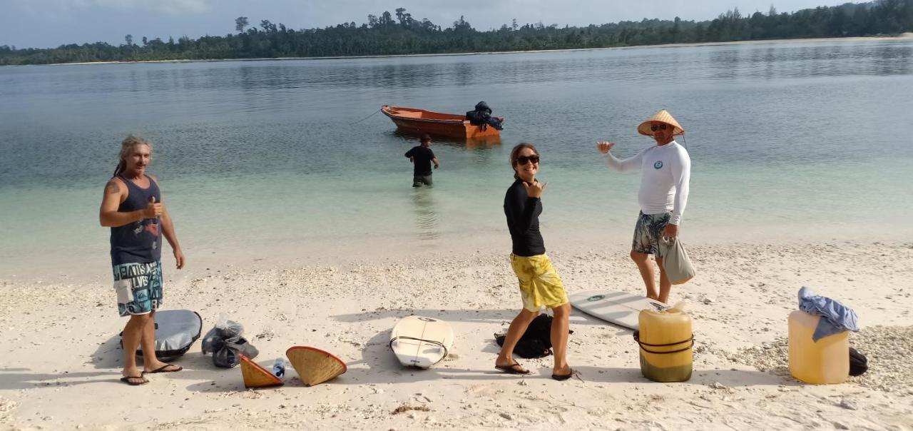 Arthur Homestay Telescope Mentawai Tua Pejat Exterior photo